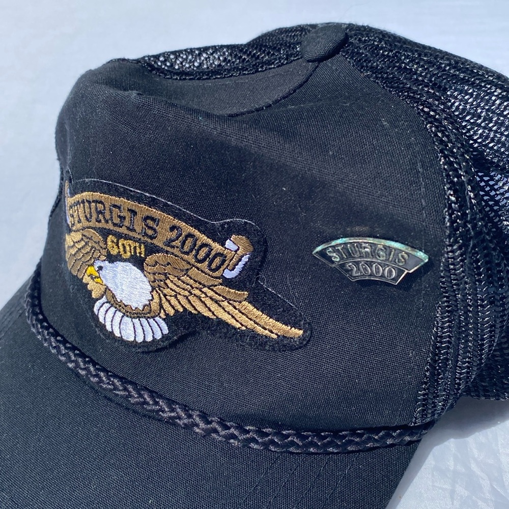 2000 Sturgis hat with pin. Motorcycle Rally trucker hat. Black mesh hat
